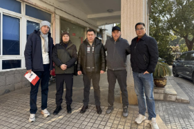 Das usbekische Kundenteam besucht Shanghai Betis für einen ausführlichen Austausch